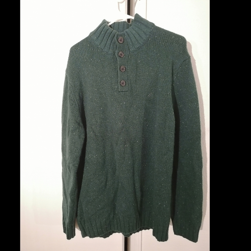 Nautica Men's Knitted Sweater with buttons